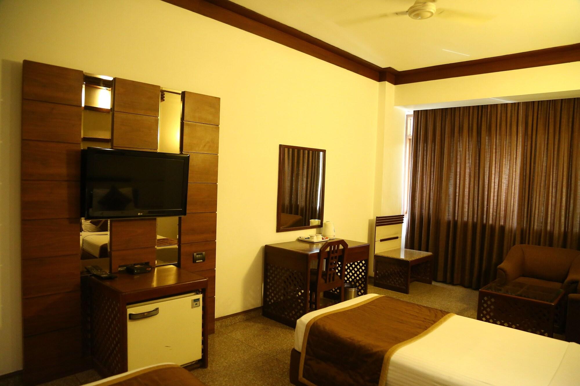 Chandīgarh Hotel Park Inn מראה חיצוני תמונה